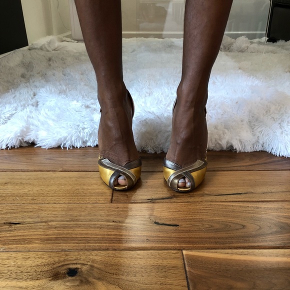 Prada gold / silver / brown pumps - Picture 3 of 5